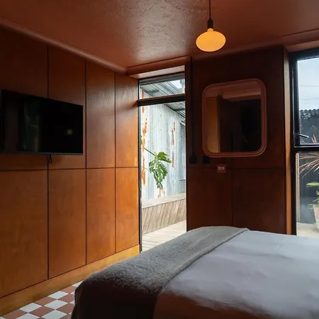 The Lodge Of Heavy Leisure-2